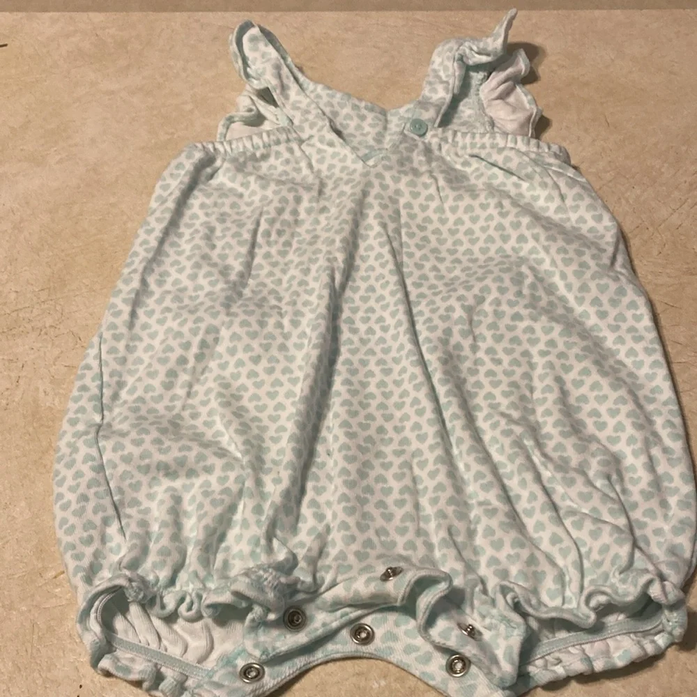 Carters 12 months girls romper - Picture 4 of 4